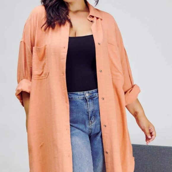 Oversized Button-Down Shirt - Picture 2 of 5